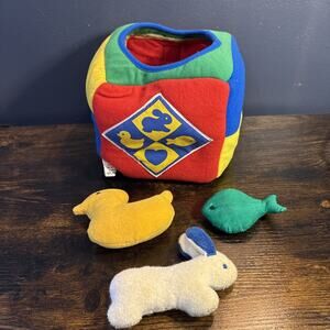 Vintage Discovery Toys Hide Inside Sensory Cube 1993 Developmental Baby Plush